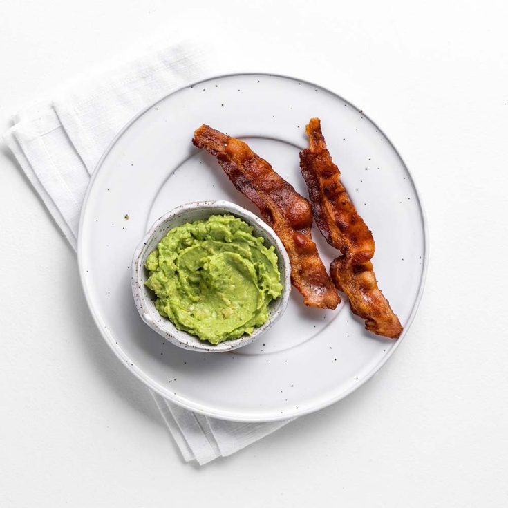 guacamole with bacon dippers