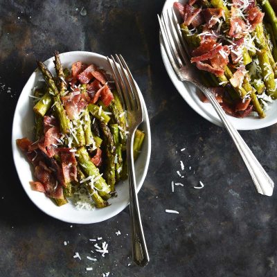 one skillet balsamic glazed sauteed asparagus with bacon featured image