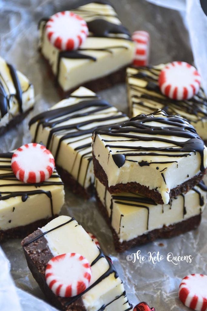 With a cool and creamy peppermint cheesecake filling and a sugar free chocolate cookie crust, people won’t know these Peppermint Chocolate No Bake Keto Cheesecake Bites are low carb unless you tell them!