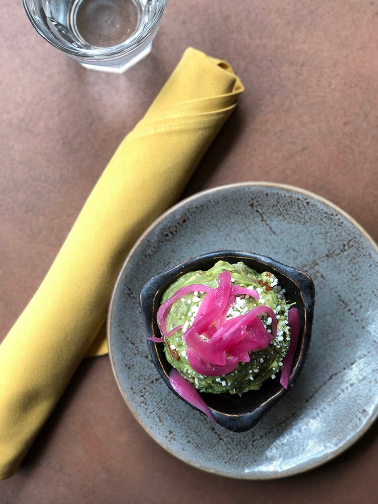 reyes mezcaleria guacamole