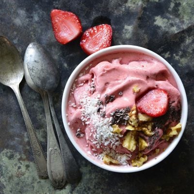 strawberry low carb ice cream featured image