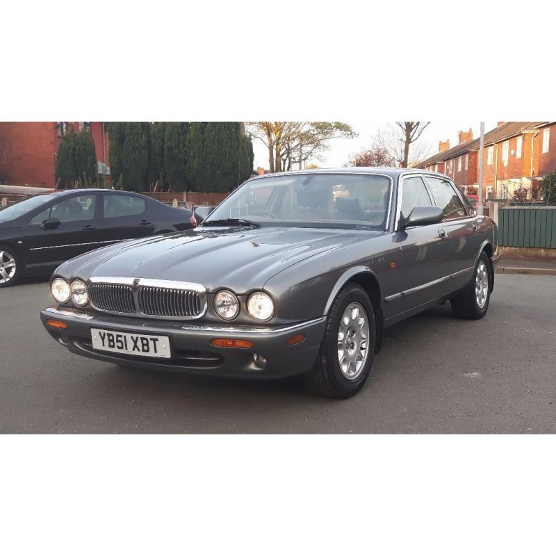 Very rare 2002 Jaguar XJ8 SE V8 ,stunning condition, low mileage ,one of the last ever made