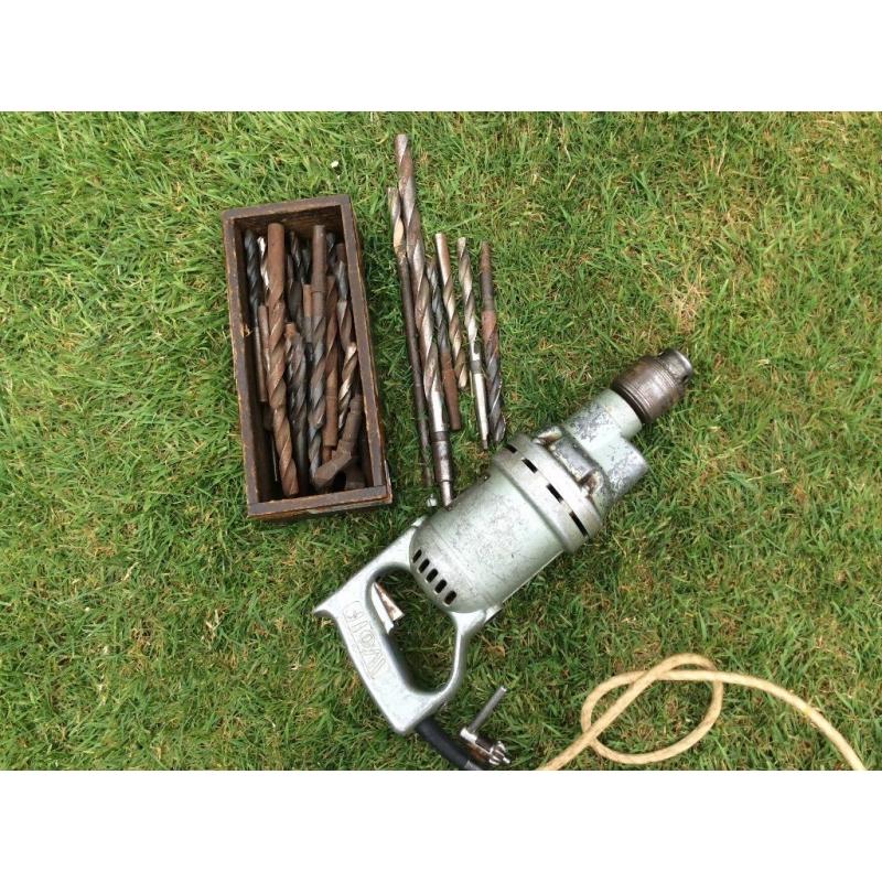 Wolf drill and drill bits