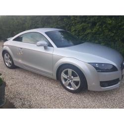 SILVER AUDI TT