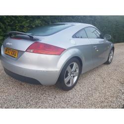 SILVER AUDI TT