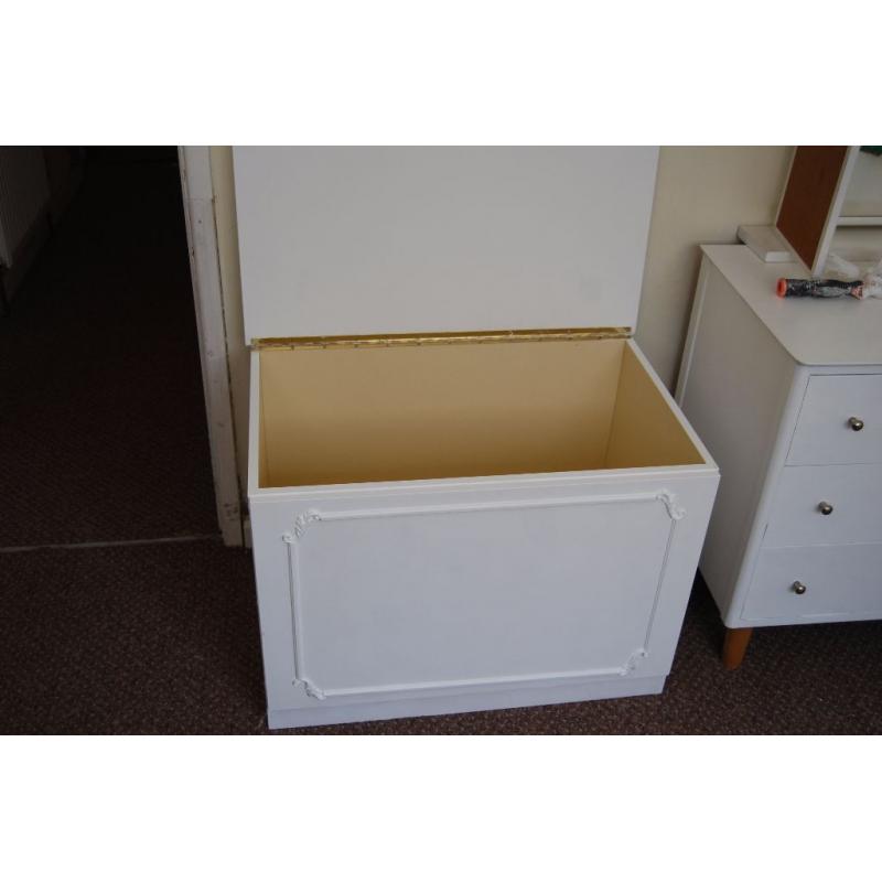 White satinwood finish Bedding box / ottoman or other storage box