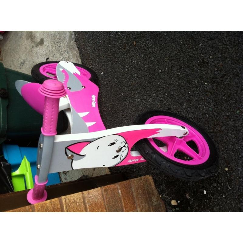 Girls balance bike