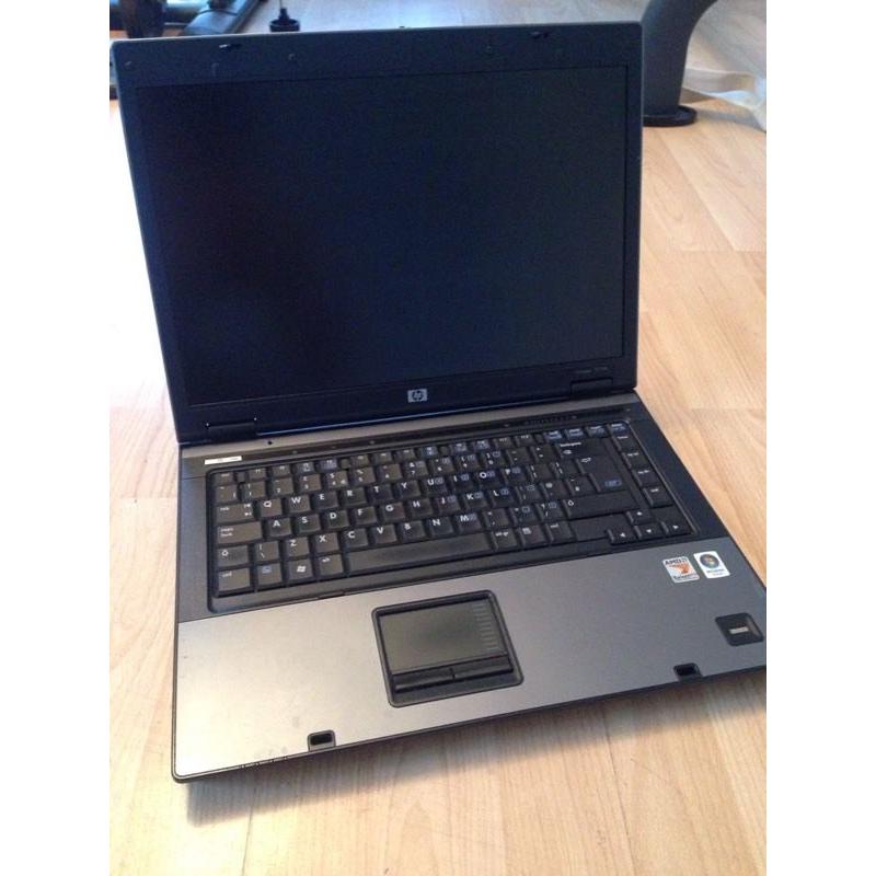 Hp compaq 6715b laptop Windows 7 2gb Ram 160gb Hdd charger