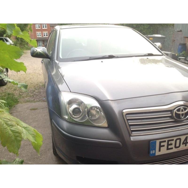 Toyota avensis urgent sale