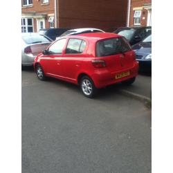 toyota yaris 5dr 1.3 cdx in red 95k mileage look !!!