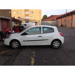 Renault Clio left hand drive French registration