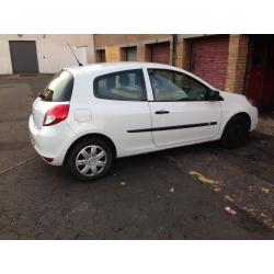 Renault Clio left hand drive French registration