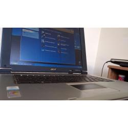 Laptop Acer Travelmate 2310 15" - RAM 512MB