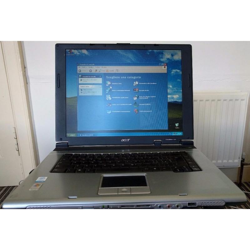 Laptop Acer Travelmate 2310 15" - RAM 512MB