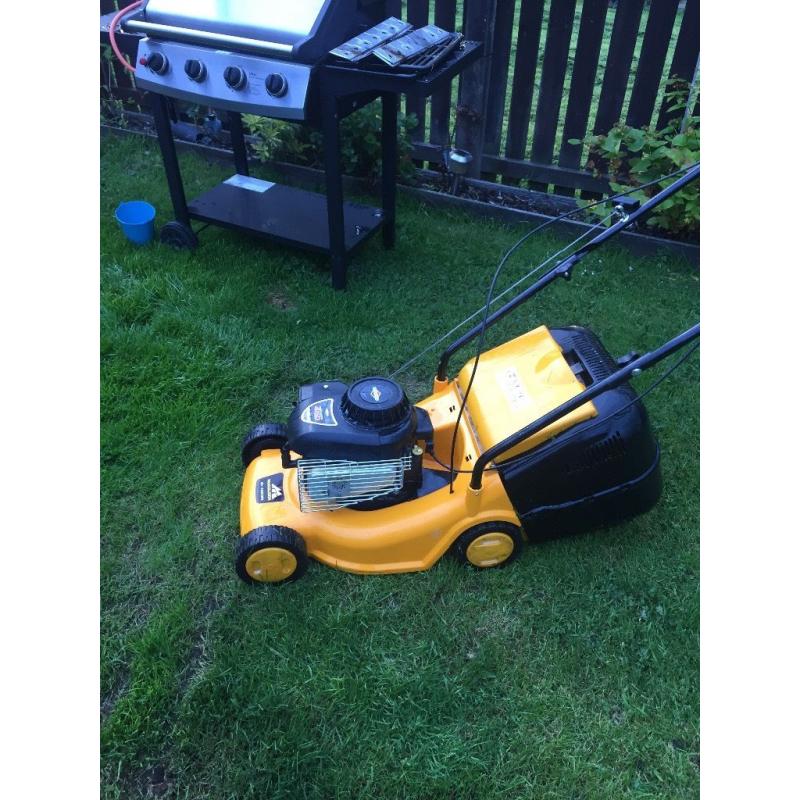 McCulloch 450 petrol lawnmower