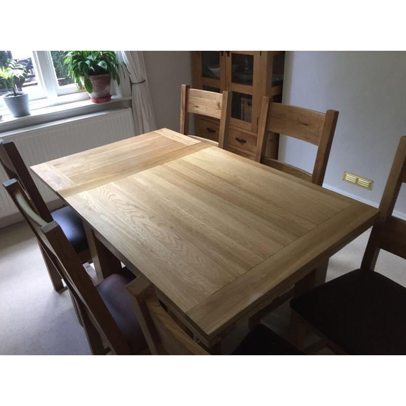 Solid oak wood 2 way extendable dining table