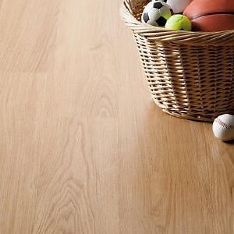 Golden Oak Laminate Flooring 33 packs