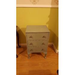 Antique/Vintage Chest of Drawers – Shabby Chic
