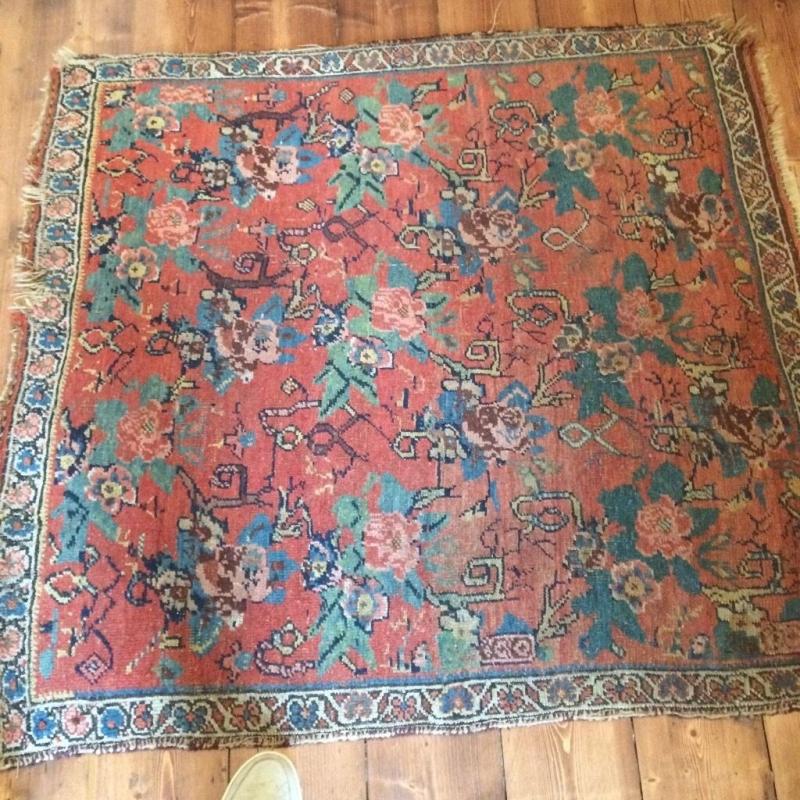 MIDDLE EASTERN SMALL RUG